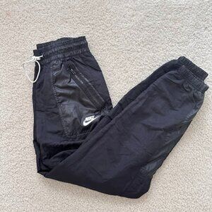 Nike Track Pants Active Paneled Windbreaker Cargo Pants Size XS